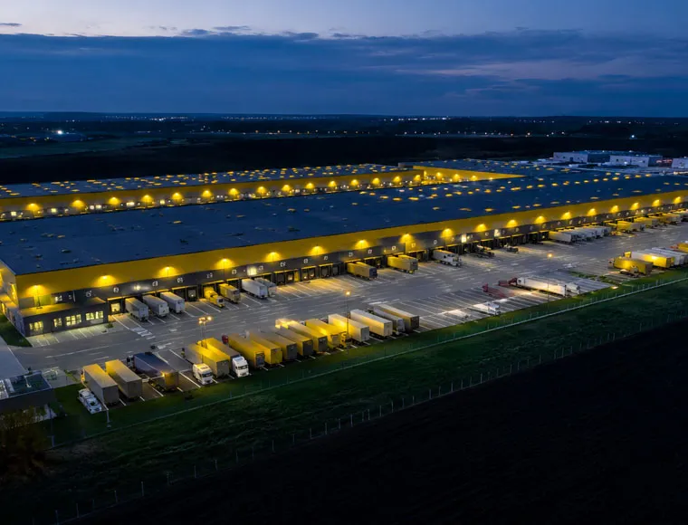 Prefab Steel Logistics & Distribution Center Buildings for High-Efficiency Hubs