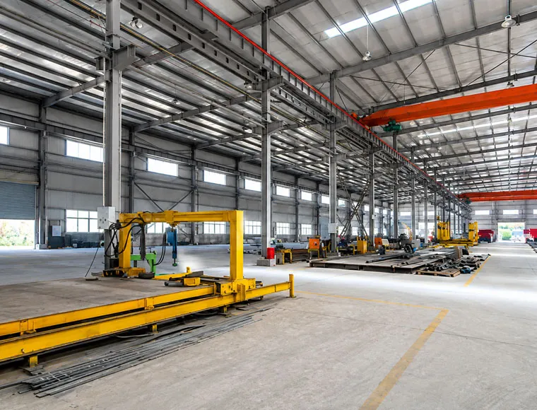 Heavy-Duty Industrial Steel Workshop Buildings with Pre-Engineered Crane Structures